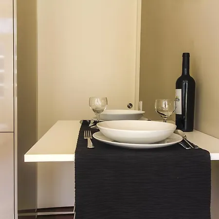Apartment Bmyguest - Cardosas Stylish *